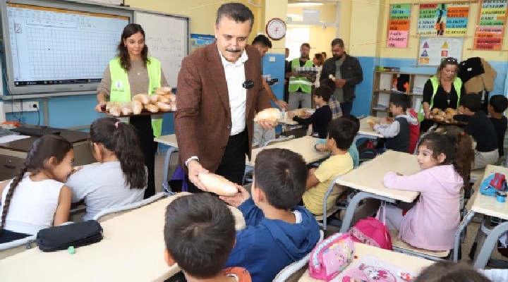 Dikili de öğrencilere beslenme desteği..