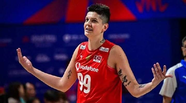 Ebrar Karakurt un yeni imajı olay yarattı!