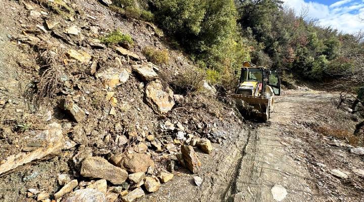 Efeler den kapanan yollara anında müdahele