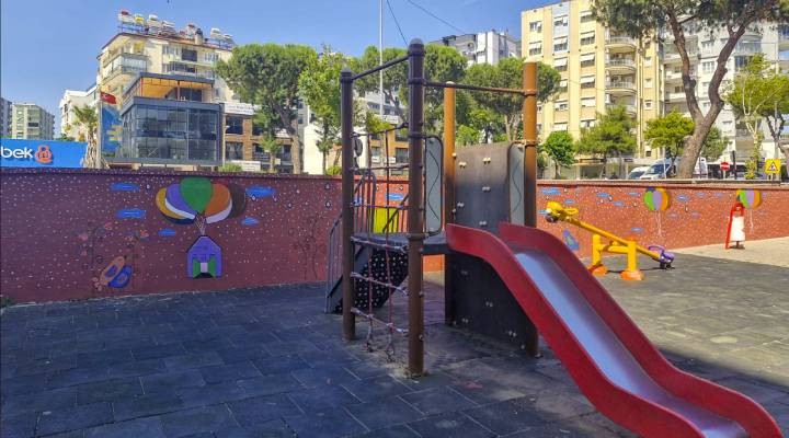 Efeler in park ve yeşil alanlarında estetik ve güvenlik bir arada