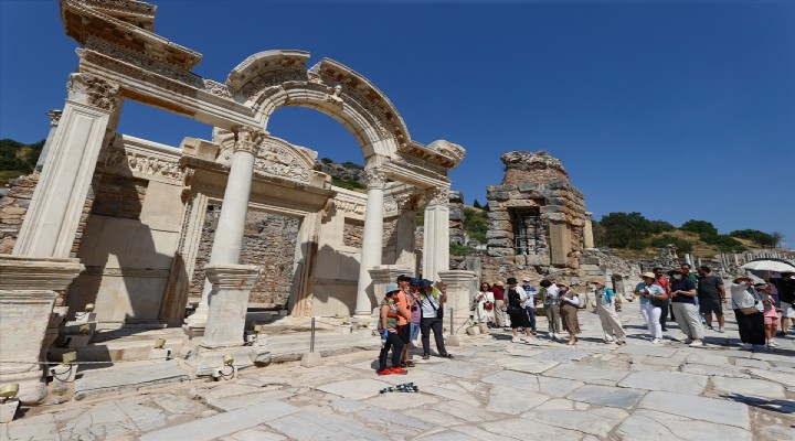 Efes,  Müzekart GNS  ile gençleri ücretsiz ağırlamaya hazırlanıyor
