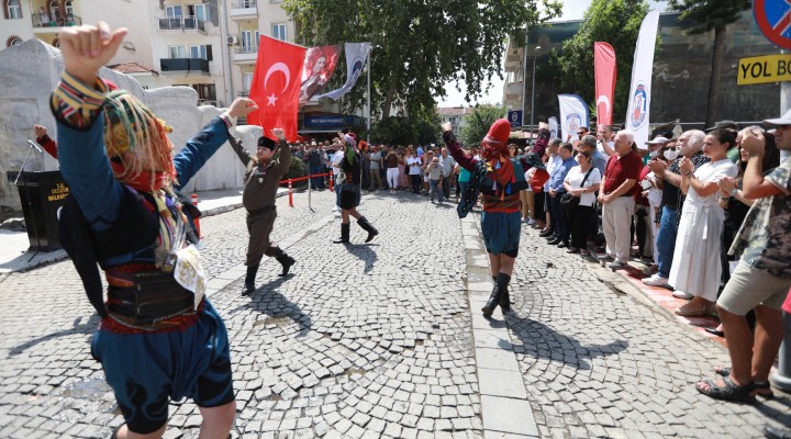 Efes Selçuk ta 100. yıl kutlaması!