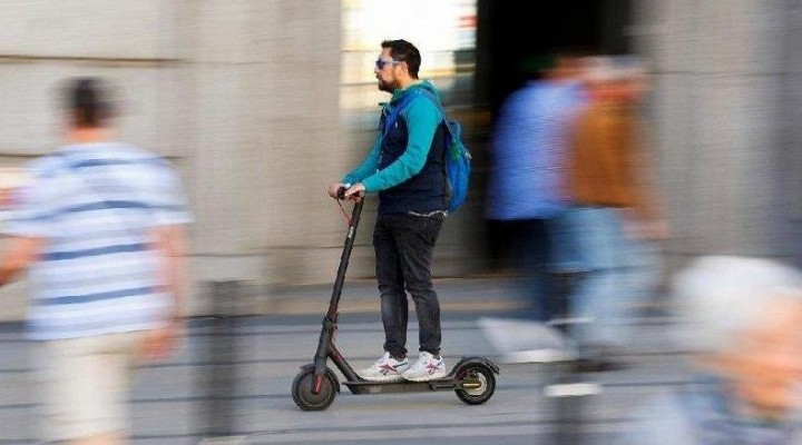 Elektrikli scooter için yas sınırı belli oldu!