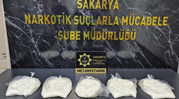 Emekli polisin aracında 5 kilogram uyuşturucu ele geçirildi!