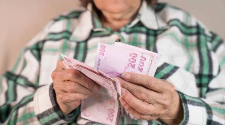 Emeklilere bir darbe de Temmuz zammından