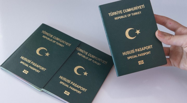 Yeşil pasaport sahiplerine kötü haber!