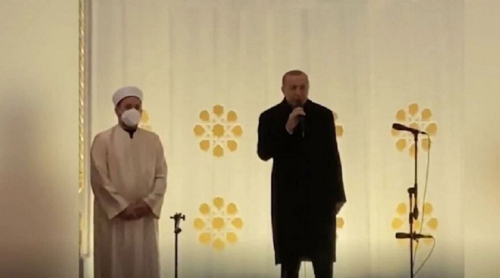 Erdoğan, camide Sezen Aksu’yu hedef aldı!