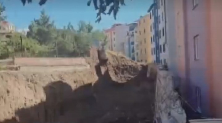 Erzurum da heyelan: 70 ev boşaltıldı