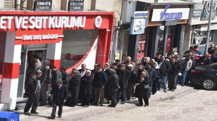 Et zammını kuyruk oluyor diye yapmışlar!