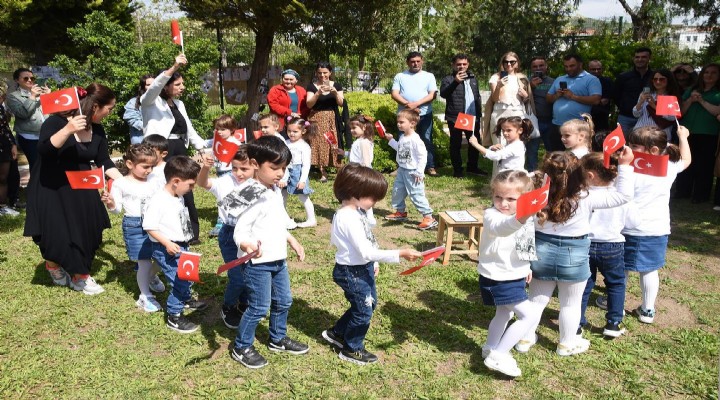 Foça Belediyesi Çocuk Evi 23 Nisan ı kutladı