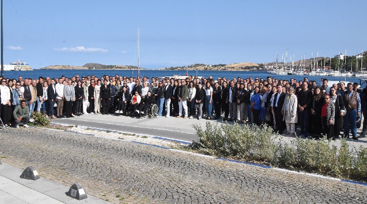 Foça da 1 Mayıs... Başkan Fıçı, çalışanlarla buluştu!