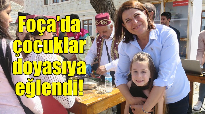 Foça da çocuklar doyasıya eğlendi!