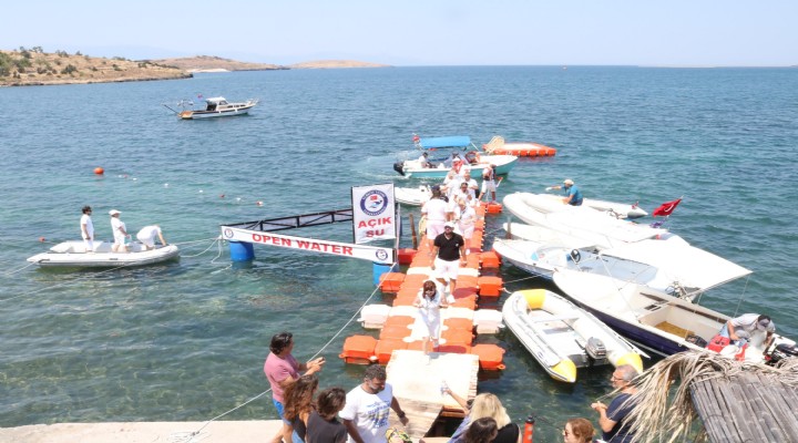 Foça da yüzme heyecanı