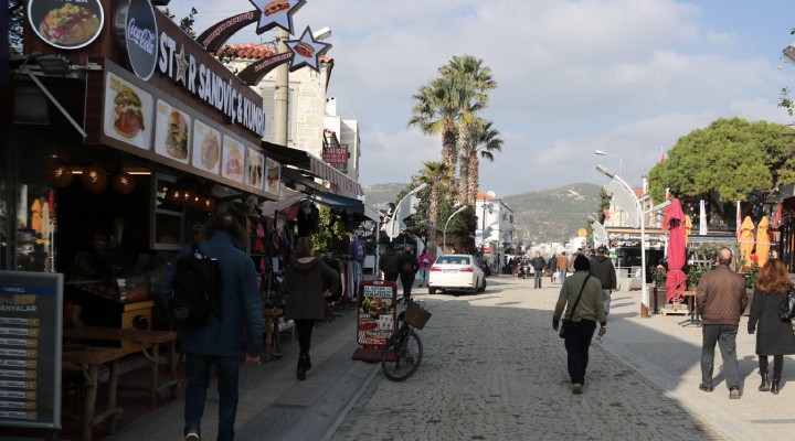 Foça nın kara taşının kaderi belli oldu