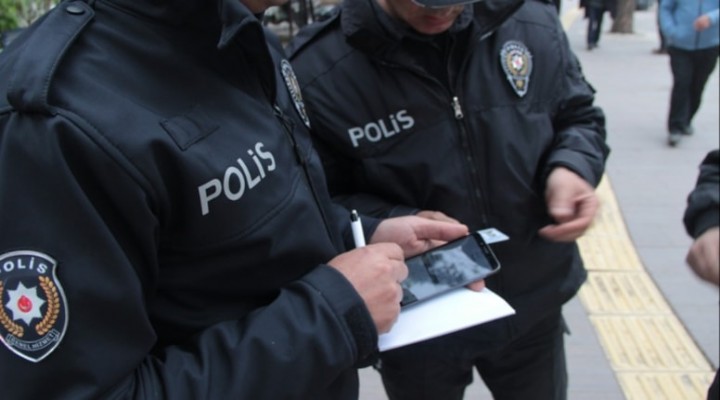 GBT sırasında ortaya çıktı: 172 yıl hapis cezası bulunan 17 yaşındaki şüpheli yakalandı!