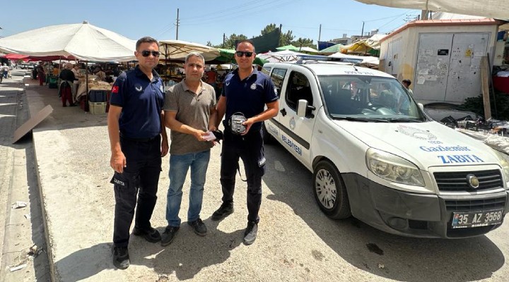 Gaziemir Belediyesi zabıtasından örnek davranış...