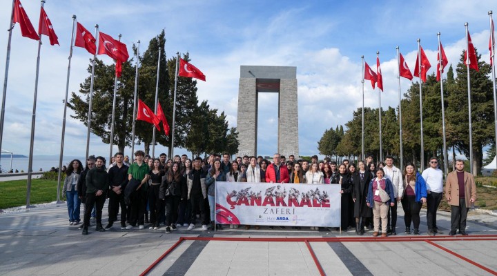 Gaziemirli gençler Çanakkale’de tarihin izini sürdü!