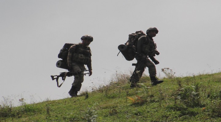 Giresun da terörist sığınakları imha edildi