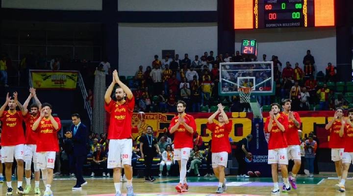 Göztepe potasında imzalar sürüyor