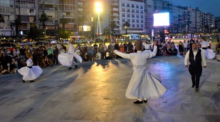 Gündoğdu da  sema  gösterisi