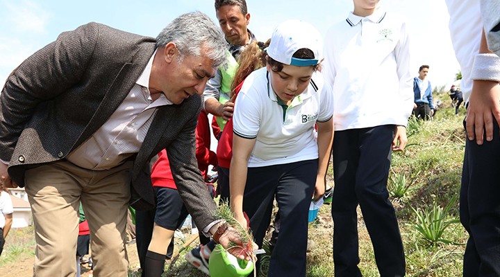 Güzelbahçe de yeşil seferberlik...