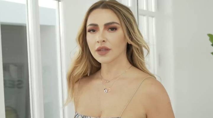 Hadise gözyaşlarına engel olamadı!