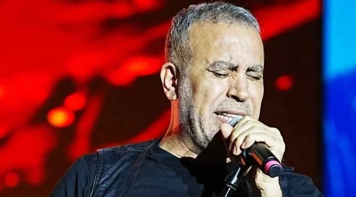 Haluk Levent konser sonrası fenalaştı, hastaneye kaldırıldı