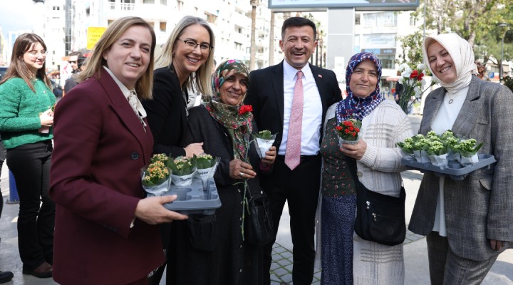 Hamza Dağ dan 8 Mart kutlaması!