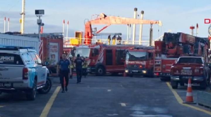 Haydarpaşa Limanı nda gemide yangın çıktı