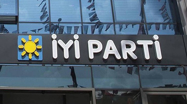 İYİ Parti de bir istifa daha!