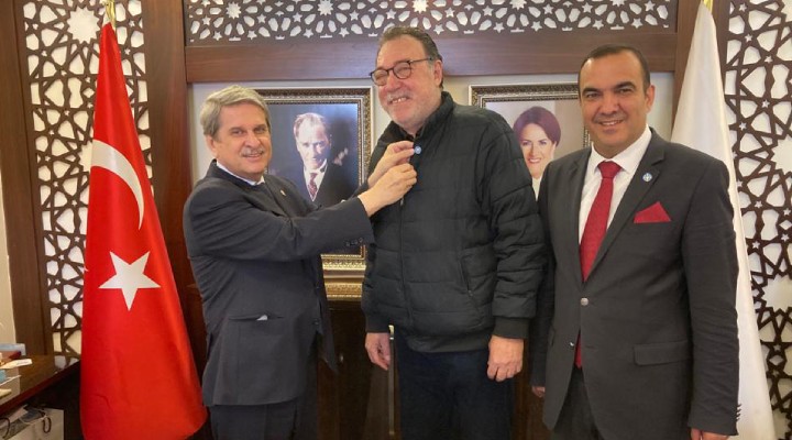 İYİ Parti İzmir de üye seferberliği sürüyor