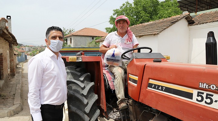 İftar paketleri Menderesliler le buluştu