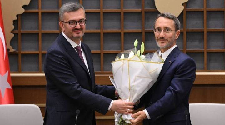 İletişim Başkanlığı nda devir teslim