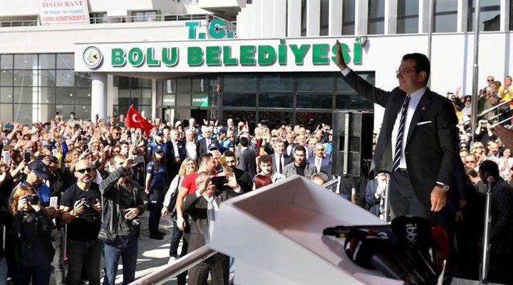 İmamoğlu ziyarete geldi vatandaşlar belediyeye akın etti