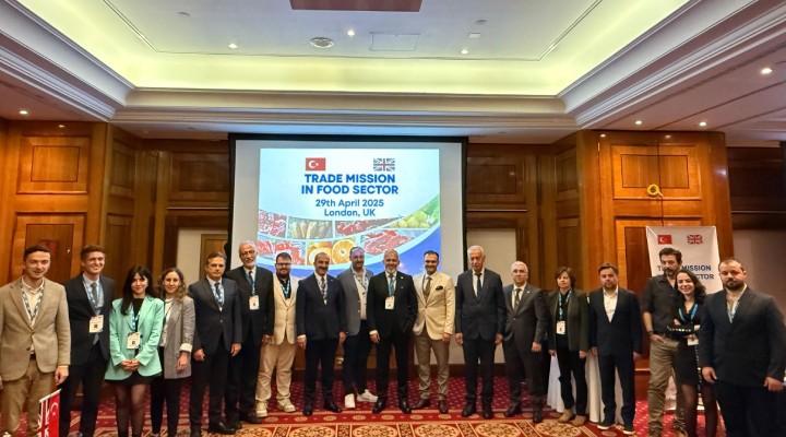 İngilizlerin sofralarını Türk lezzetleriyle donatmaya gittiler