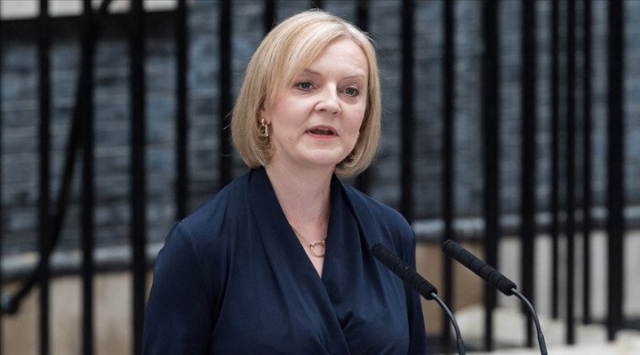İngiltere Başbakanı Liz Truss istifa etti!