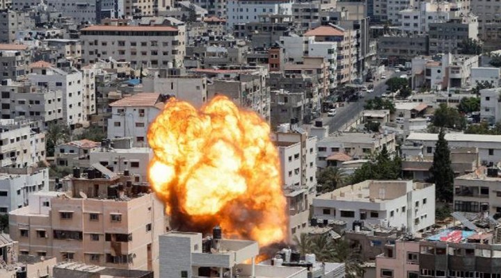 İsrail Gazze yi vurdu, dev maç iptal edildi