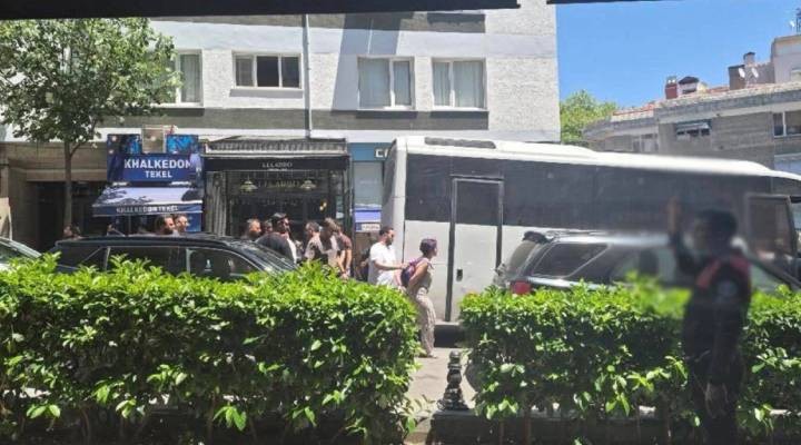 İstanbul Onur Yürüyüşü’ne müdahale: En az 40 kişi gözaltına alındı