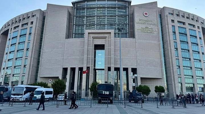 İstanbul merkezli  şike ve bahis  operasyonunda yakalanan 32 şüpheli adliyede