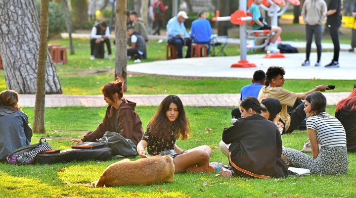 İzmir Büyükşehir Belediyesi gençleri Buca’da buluşturdu!