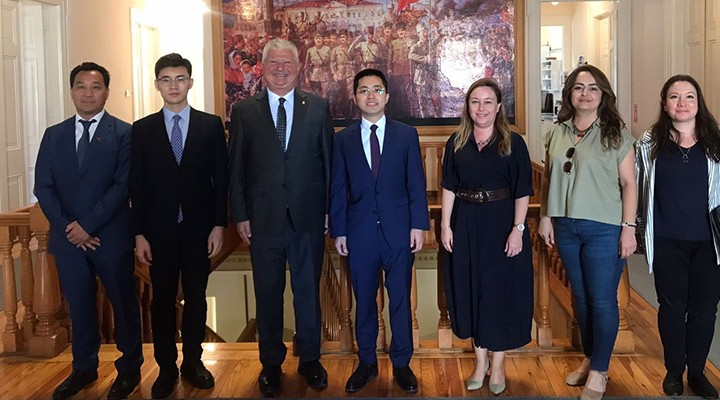 İzmir-Çin ilişkileri geliştirilecek