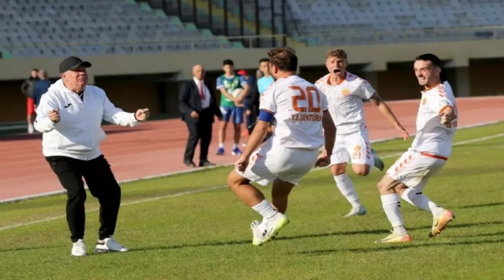 İzmir Çoruhlu FK da teknik direktöre ceza