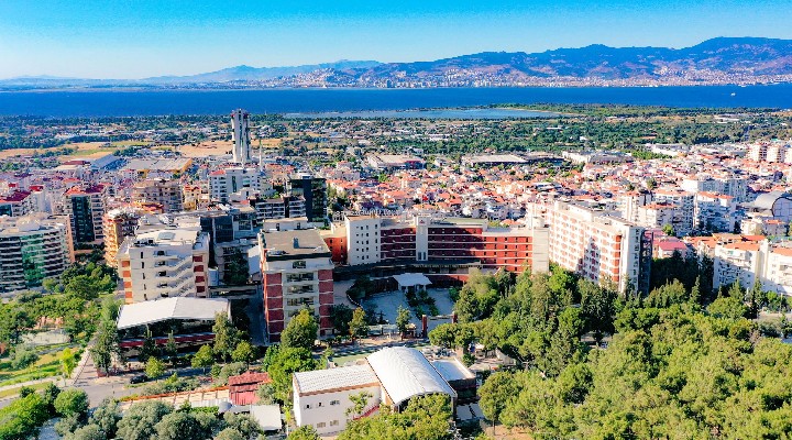 İzmir Ekonomi ye akreditasyon gururu...