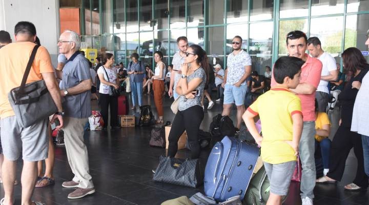 İzmir Otogarı nda hareketlilik