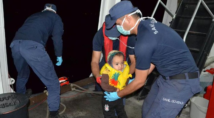 İzmir de 131 kaçak göçmen yakalandı
