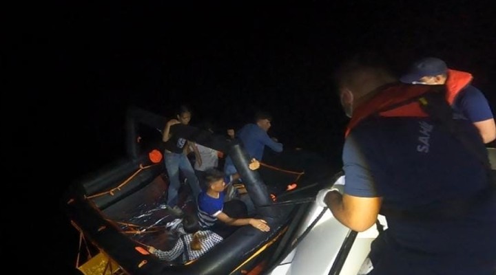 İzmir de 144 kaçak göçmen yakalandı
