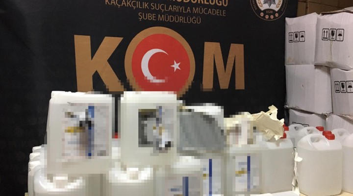 İzmir de 15 bin litre etil alkol ele geçirildi