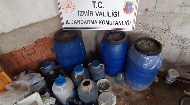 İzmir de 600 litre kaçak içki ele geçirildi