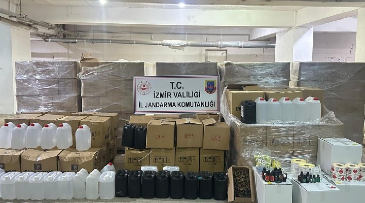İzmir de 7 ton etil alkol ele geçirildi