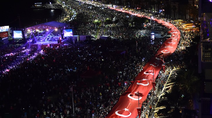 İzmir de Cumhuriyet Bayramı böyle kutlanacak!